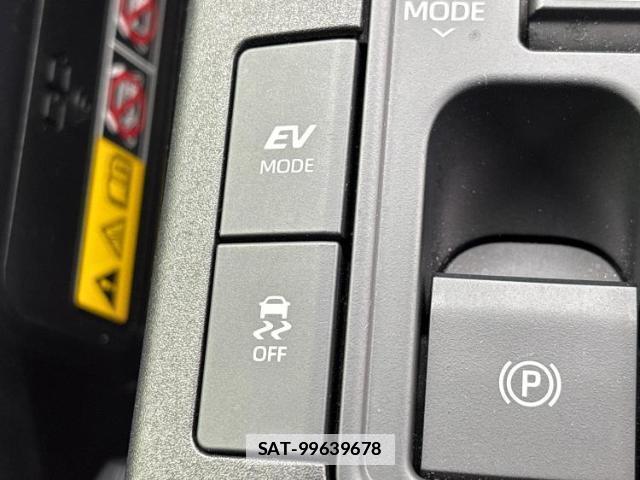 Toyota PRIUS 2023-02 7797663-17