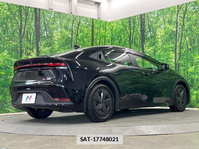 Toyota PRIUS 2023-03 7798165-18