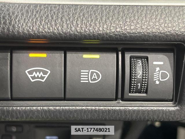 Toyota PRIUS 2023-03 7798165-6