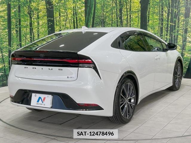 Toyota PRIUS 2023-03 7798297-16
