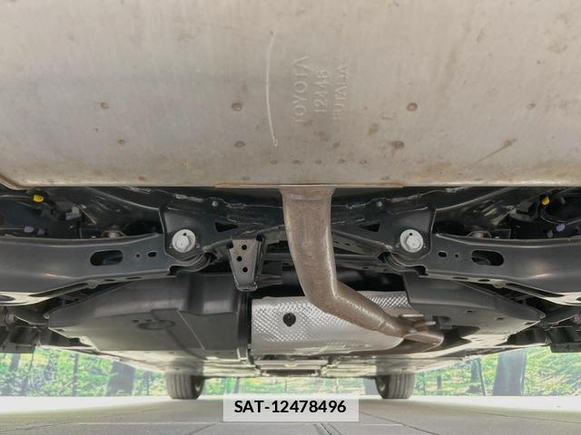 Toyota PRIUS 2023-03 7798297-18