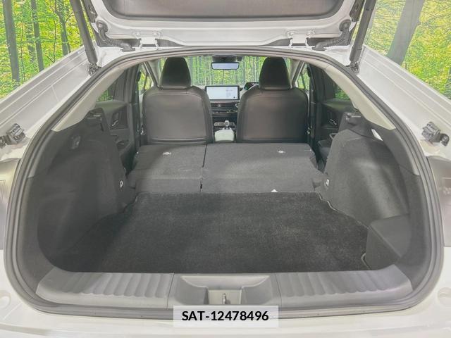 Toyota PRIUS 2023-03 7798297-9