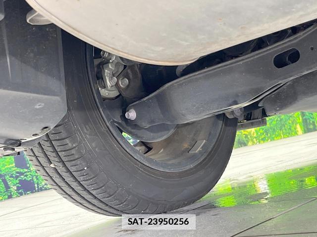 Toyota PRIUS 2023-09 7799386-19