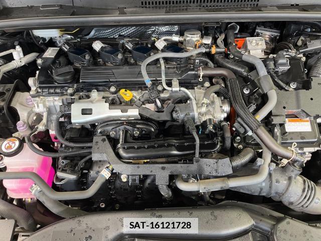 Toyota PRIUS 2023-04 7799837-17