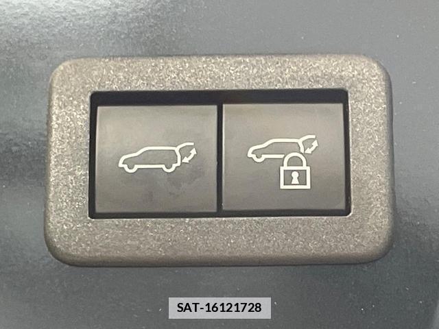 Toyota PRIUS 2023-04 7799837-5