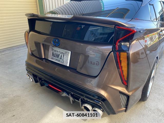 Toyota PRIUS 2017-04 7800781-11