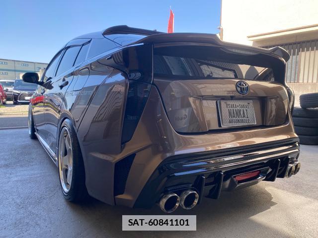 Toyota PRIUS 2017-04 7800781-19