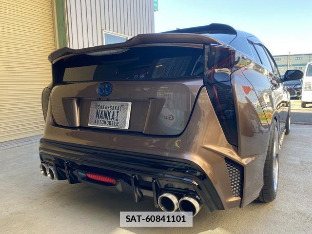 Toyota PRIUS 2017-04 7800781-4