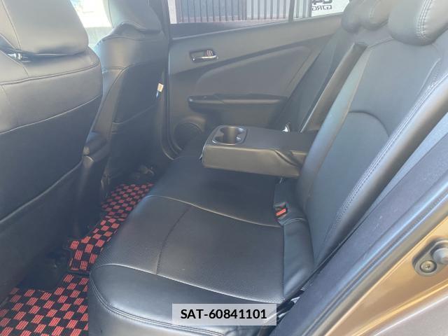 Toyota PRIUS 2017-04 7800781-7