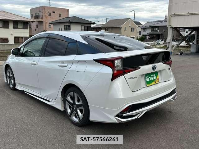 Toyota PRIUS 2022-03 7801172-8