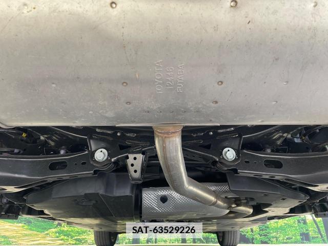 Toyota PRIUS 2024-03 7801560-18