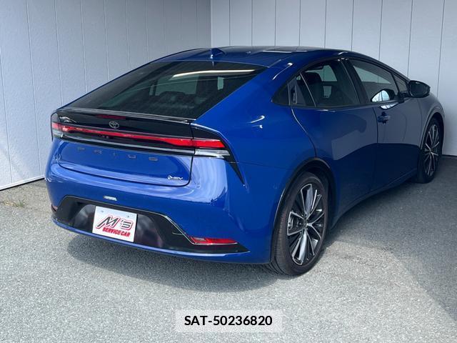 Toyota PRIUS 2023-06 7801875-2