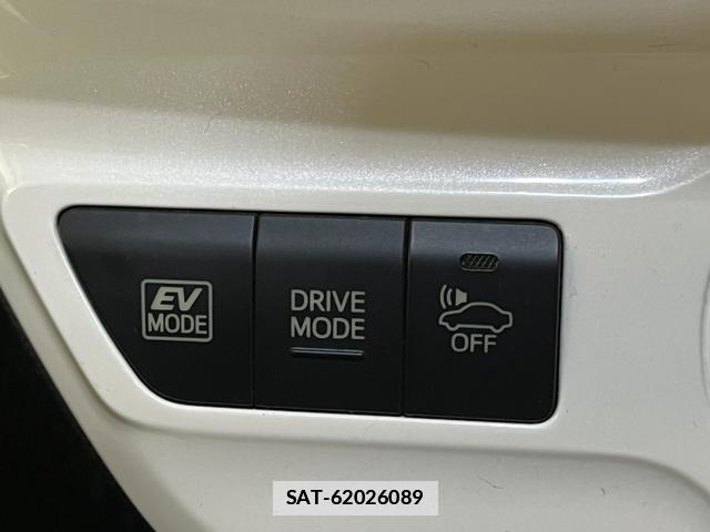 Toyota PRIUS 2016-06 7801934-15