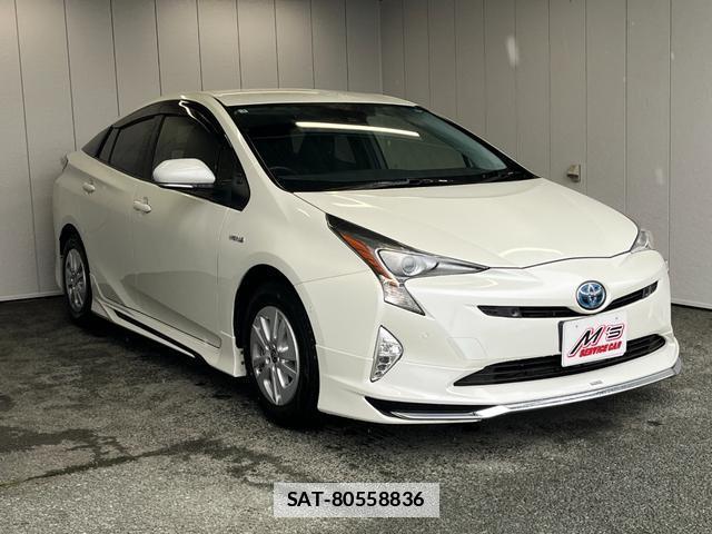 Toyota PRIUS 2017-02 7801935-1