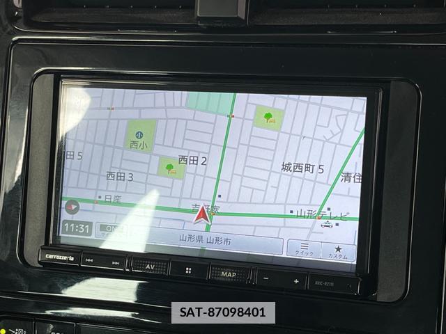 Toyota PRIUS 2021-04 7801945-10