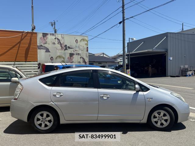 Toyota PRIUS 2008-10 7802636-10