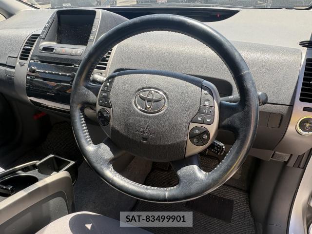 Toyota PRIUS 2008-10 7802636-16