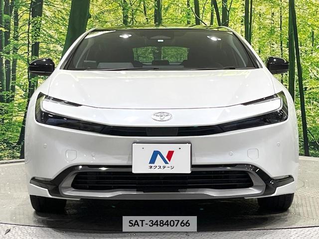 Toyota PRIUS 2023-05 7804466-13