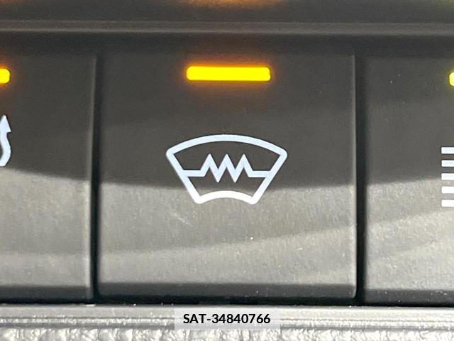 Toyota PRIUS 2023-05 7804466-5