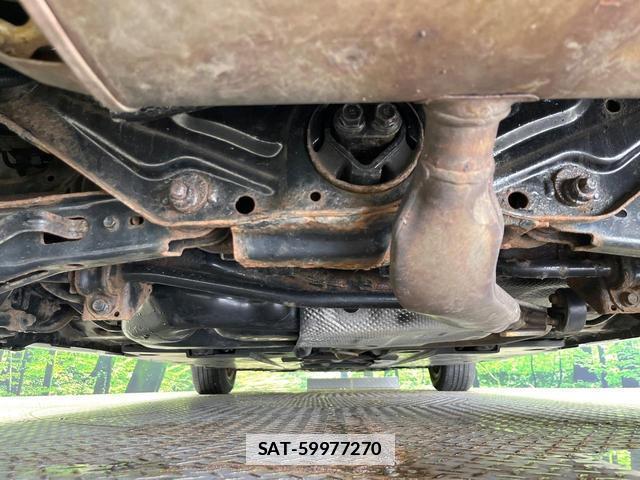 Toyota PRIUS 2017-06 7804492-18