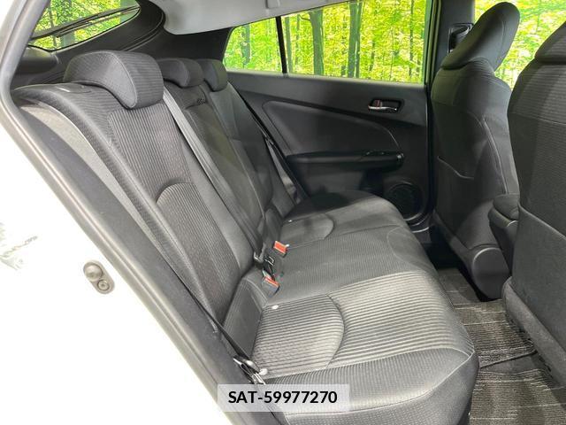 Toyota PRIUS 2017-06 7804492-8
