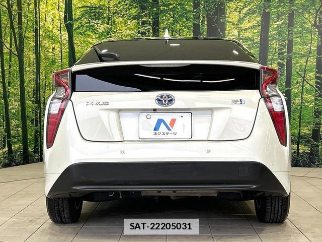 Toyota PRIUS 2017-08 7804587-14