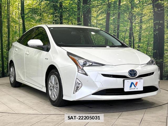 Toyota PRIUS 2017-08 7804587-15