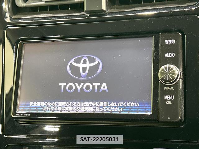 Toyota PRIUS 2017-08 7804587-2