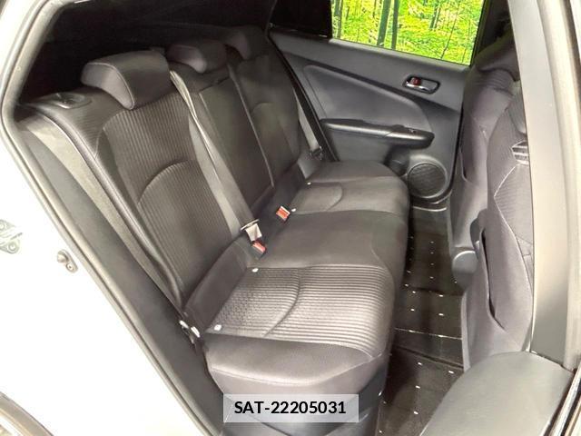 Toyota PRIUS 2017-08 7804587-8