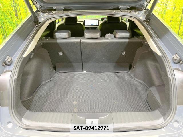 Toyota PRIUS 2024-11 7805089-9