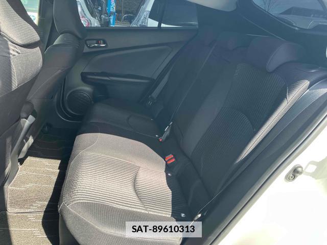 Toyota PRIUS 2018-04 7805145-12