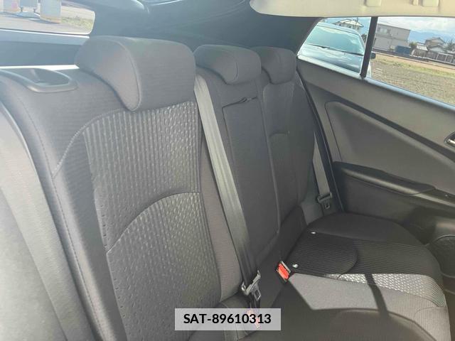 Toyota PRIUS 2018-04 7805145-14