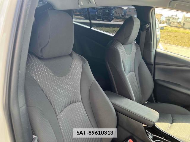 Toyota PRIUS 2018-04 7805145-19