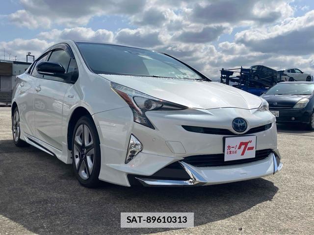 Toyota PRIUS 2018-04 7805145-5