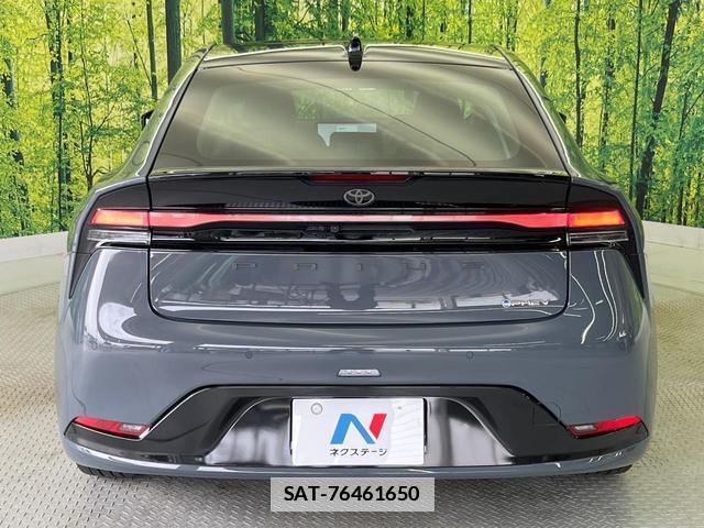 Toyota PRIUS 2023-09 7805627-15