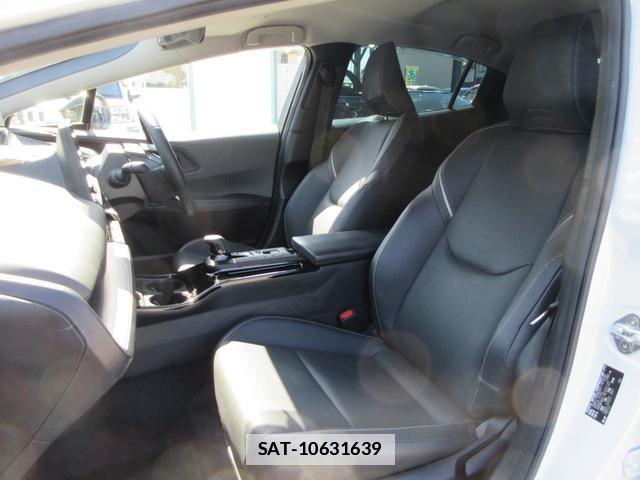 Toyota PRIUS 2023-08 7806997-12
