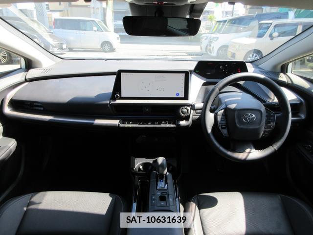 Toyota PRIUS 2023-08 7806997-14
