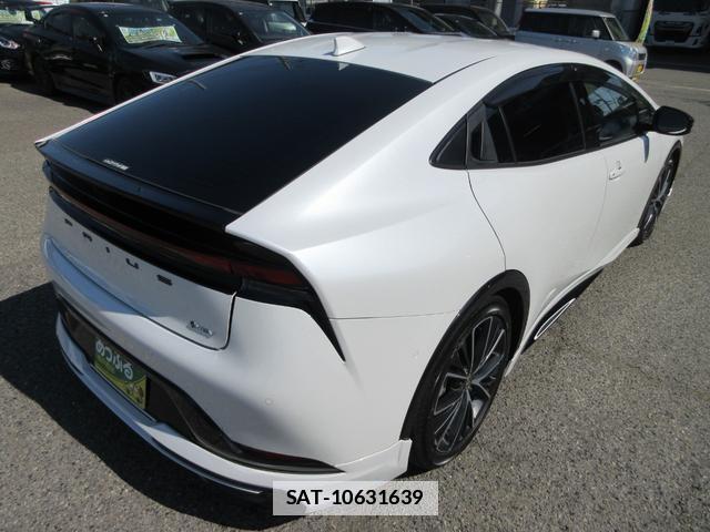 Toyota PRIUS 2023-08 7806997-7