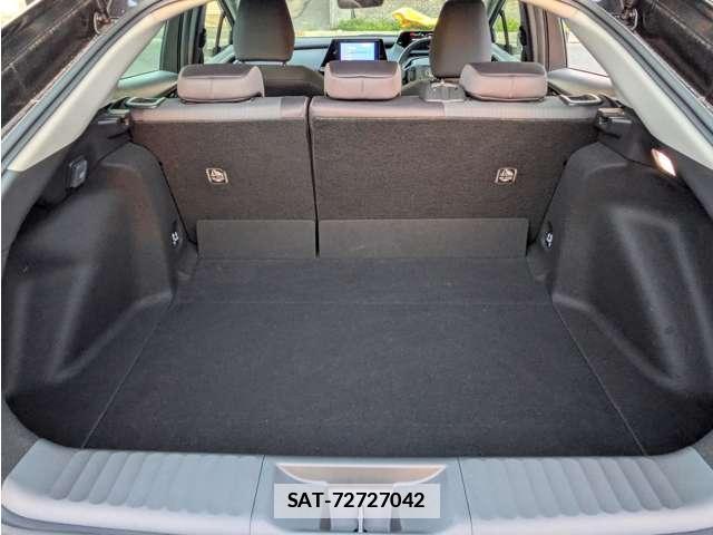 Toyota PRIUS 2023-03 7807136-12