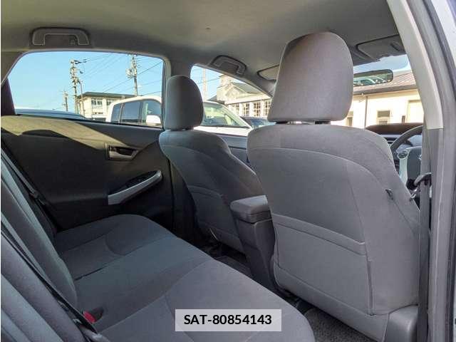 Toyota PRIUS 2010-04 7807157-11