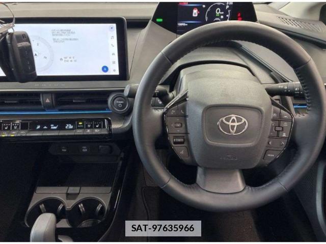 Toyota PRIUS 2023-01 7807692-2