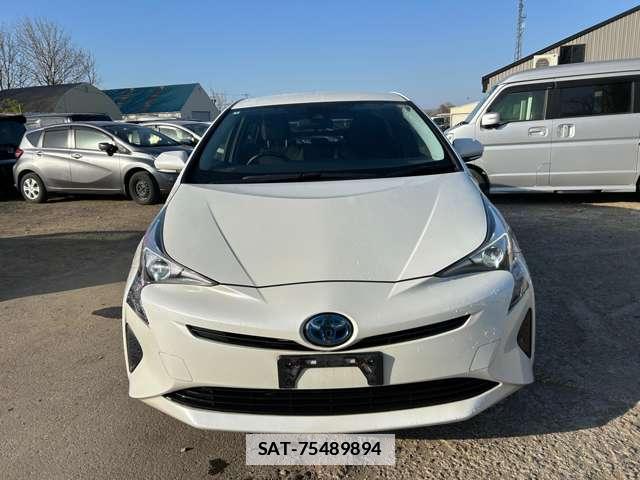 Toyota PRIUS 2016-05 7808255-3