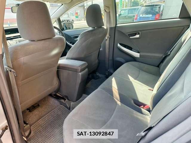 Toyota PRIUS 2010-06 7808462-12
