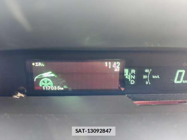 Toyota PRIUS 2010-06 7808462-17