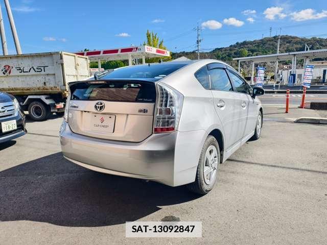Toyota PRIUS 2010-06 7808462-7