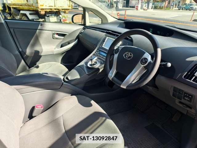 Toyota PRIUS 2010-06 7808462-9