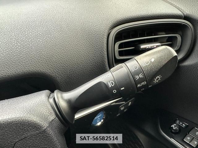 Toyota PRIUS 2016-12 7809039-15