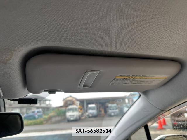 Toyota PRIUS 2016-12 7809039-17