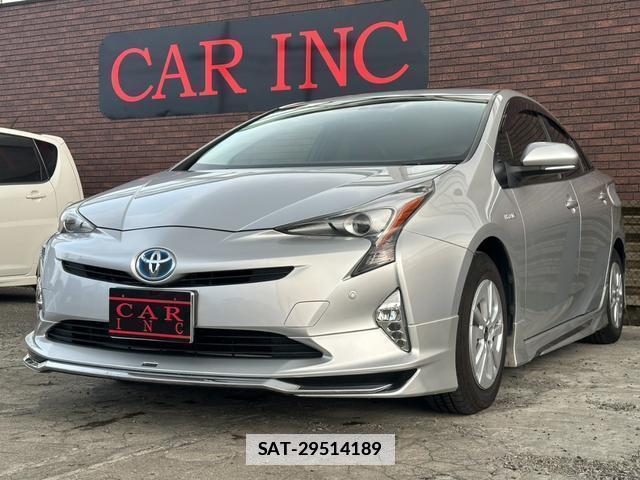 Toyota PRIUS 2016-08 7809042-10