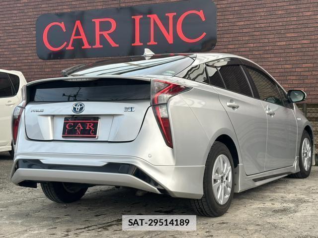 Toyota PRIUS 2016-08 7809042-17
